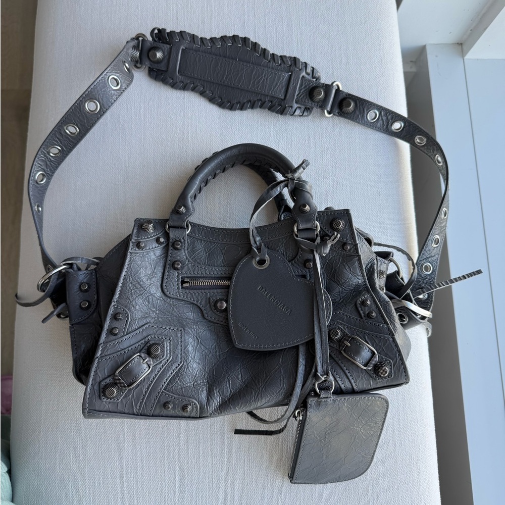 Balenciaga neo cagole xs